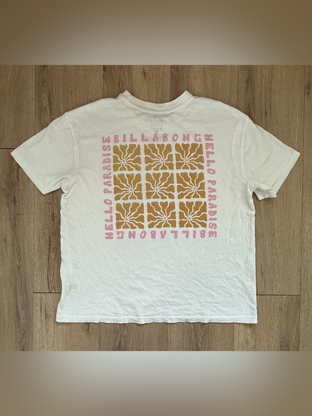 Billabong Womens Flower/Sun? “Hello Paradise” Tshirt Size Small